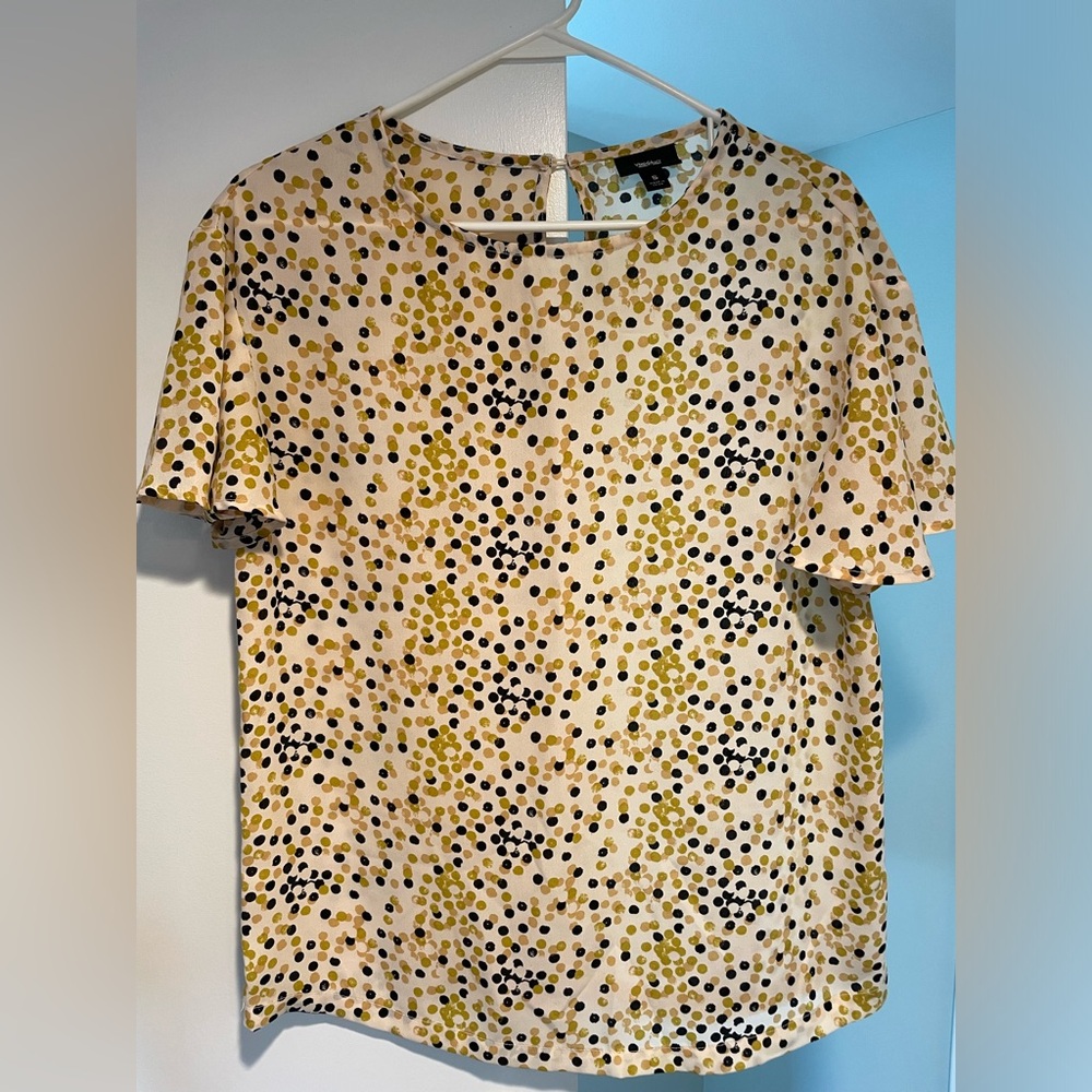 Short sleeve black and yellow blouse